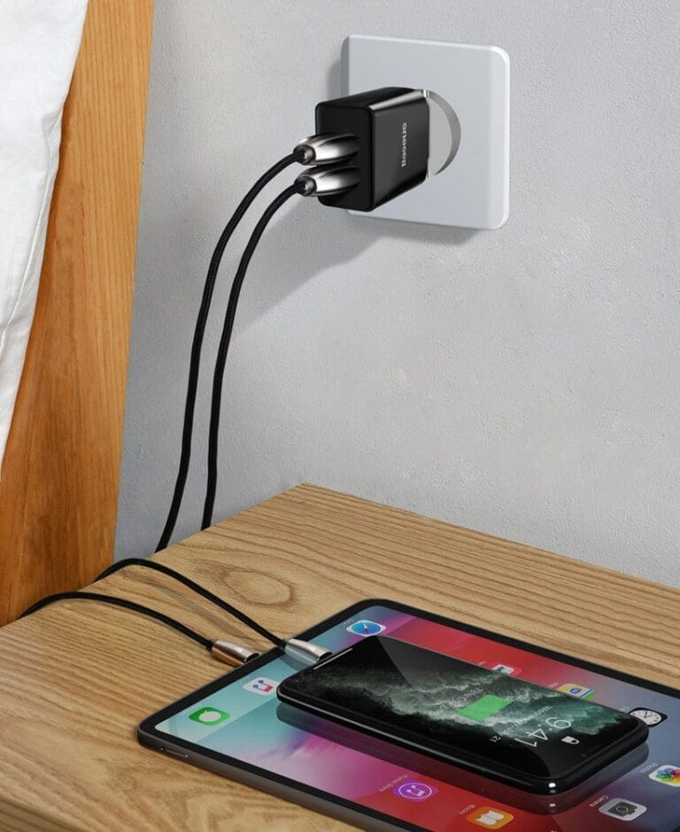 Baseus-chargeur-double-USB-2A-noir-ALGERIE-3.jpg Baseus Mini chargeur double USB — YouShop DZ