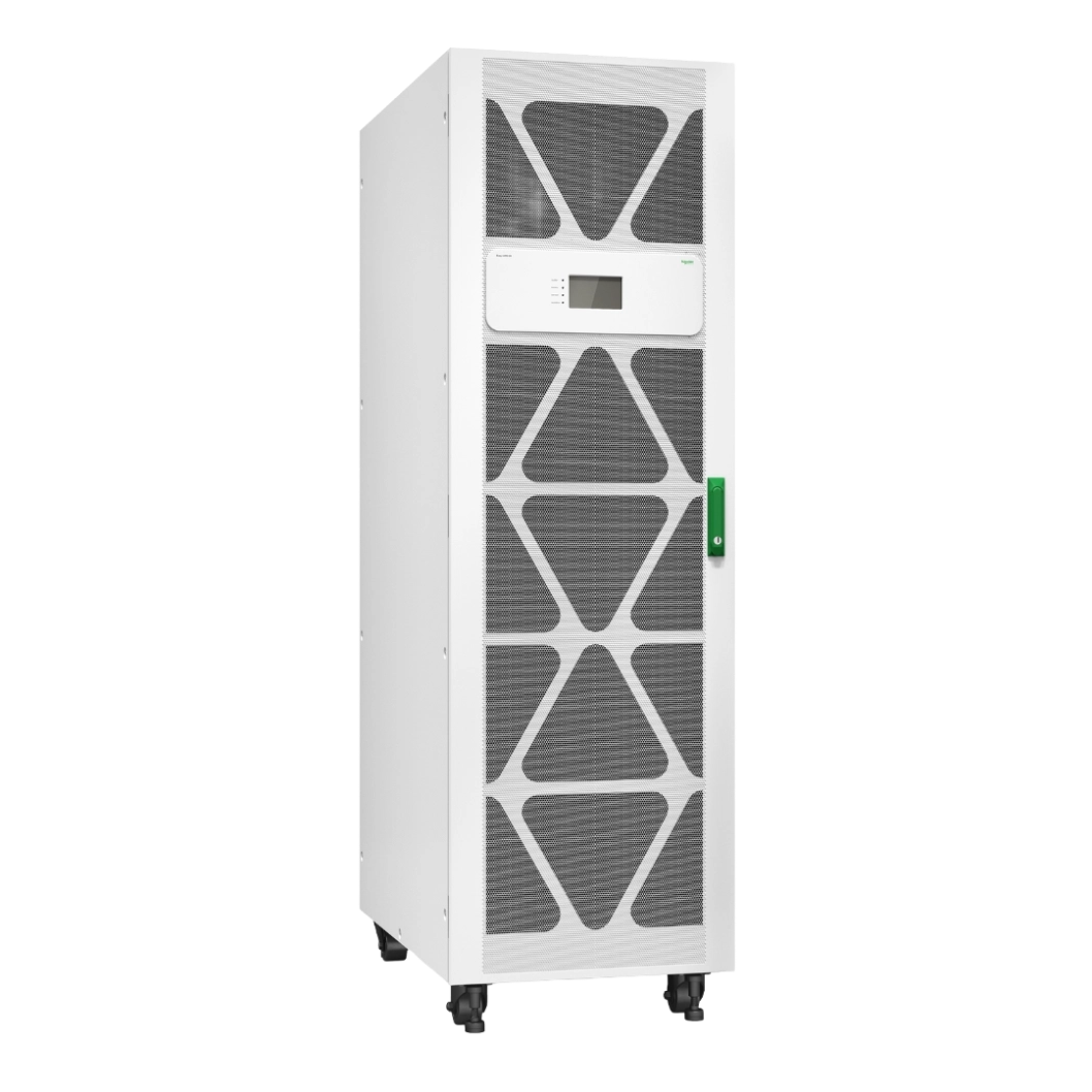 APC Easy UPS 3M 60kVA - Vue 3/4 avant gauche APC Easy UPS 3M 60kVA E3MUPS60KHB1 onduleur triphasé tour blanche, vue 3/4 avant gauche, porte fermée, poignée verte, écran LCD